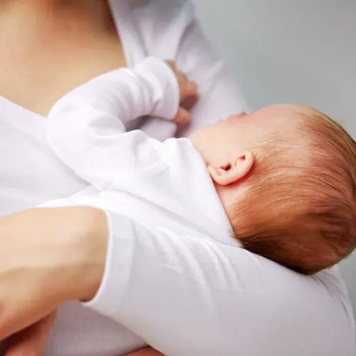 【劉醫師聊聊天】退奶痛、媽媽手、動不動就想哭？媽咪，妳不是太脆弱，是身體「透支」了